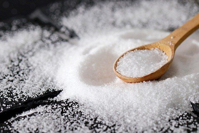 Стакан с солью и уксусом: миф или реальность?