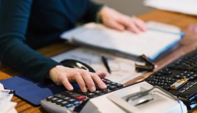 Как совместить бухгалтерию и юриспруденцию для устойчивого роста бизнеса